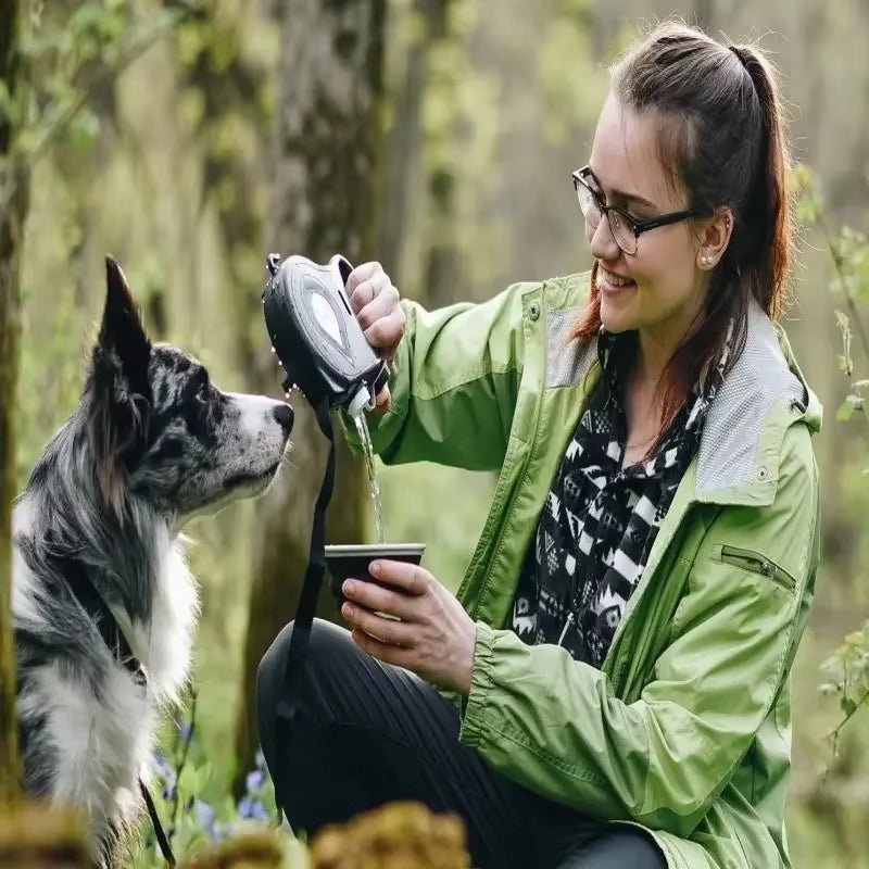 Detachable Kettle Pet Leash Multifunctional Retractable Water Storage Dog Leash 4 and 1 Adjustable Pet outside Leash